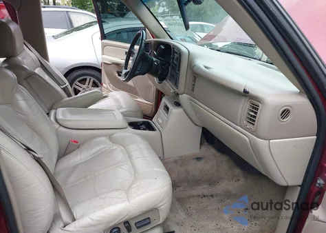 2002 Chevrolet Tahoe Lt z USA, uszkodzony, nr VIN 1GNEC13Z22R290597